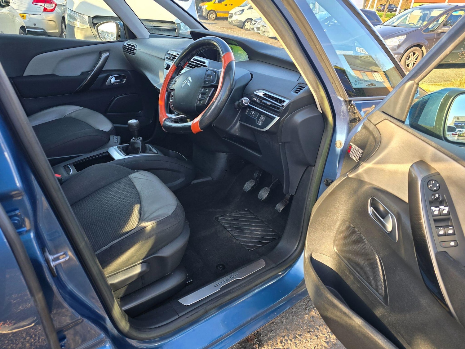 Used Citroen C4 Picasso 2014 for sale - 76992242: Photo 9