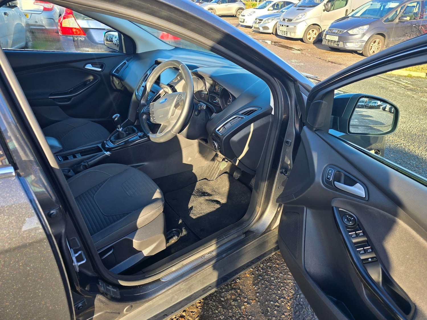 Used Ford Focus 2016 for sale - 76801902: Photo 9