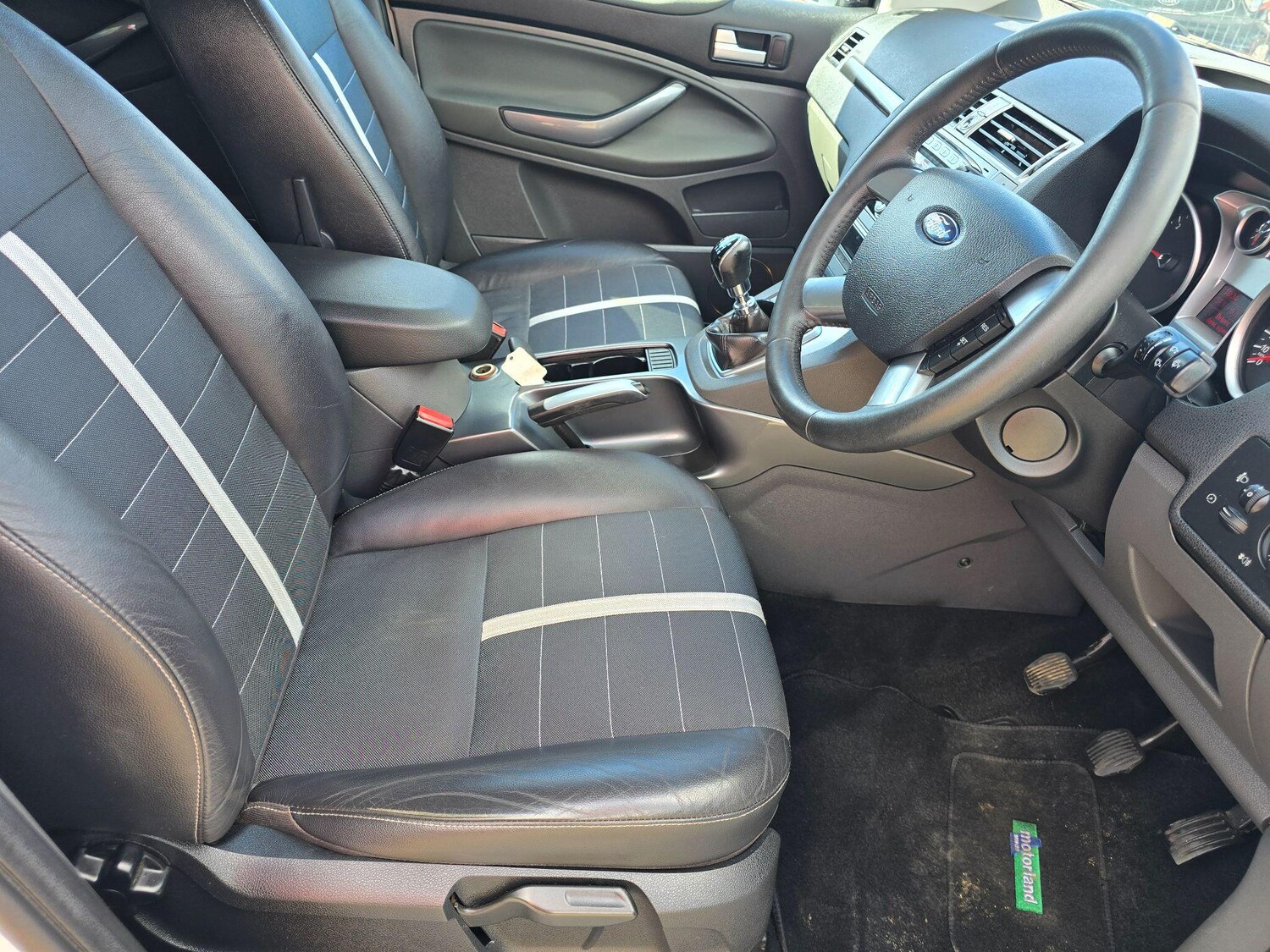 Used Ford Kuga 2010 for sale - 76703679: Photo 10