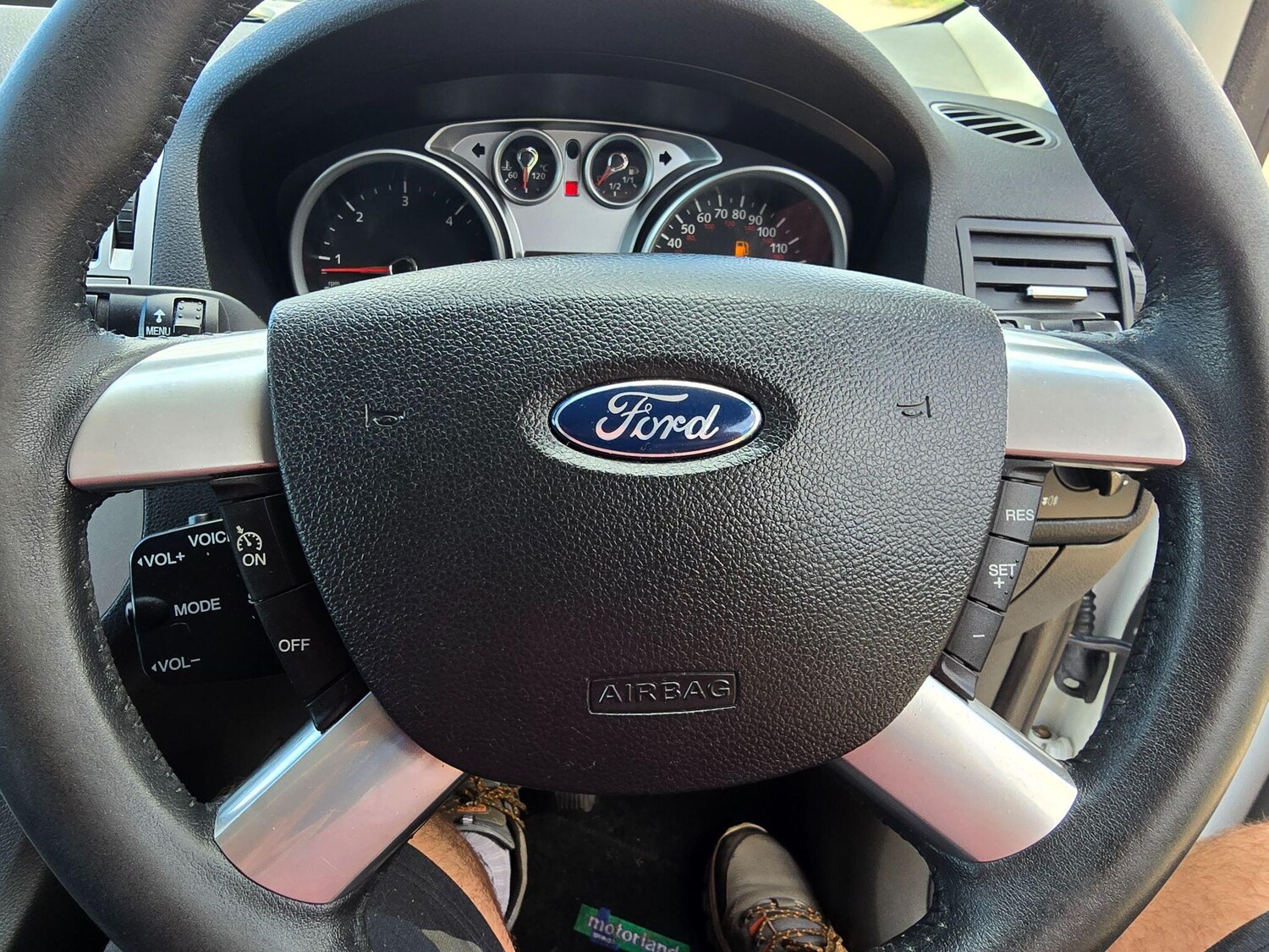 Used Ford Kuga 2010 for sale - 76703679: Photo 17