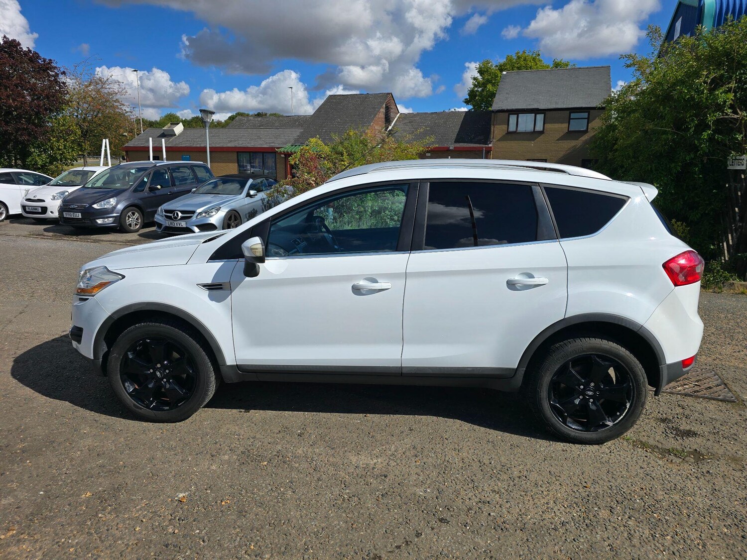Used Ford Kuga 2010 for sale - 76703679: Photo 6