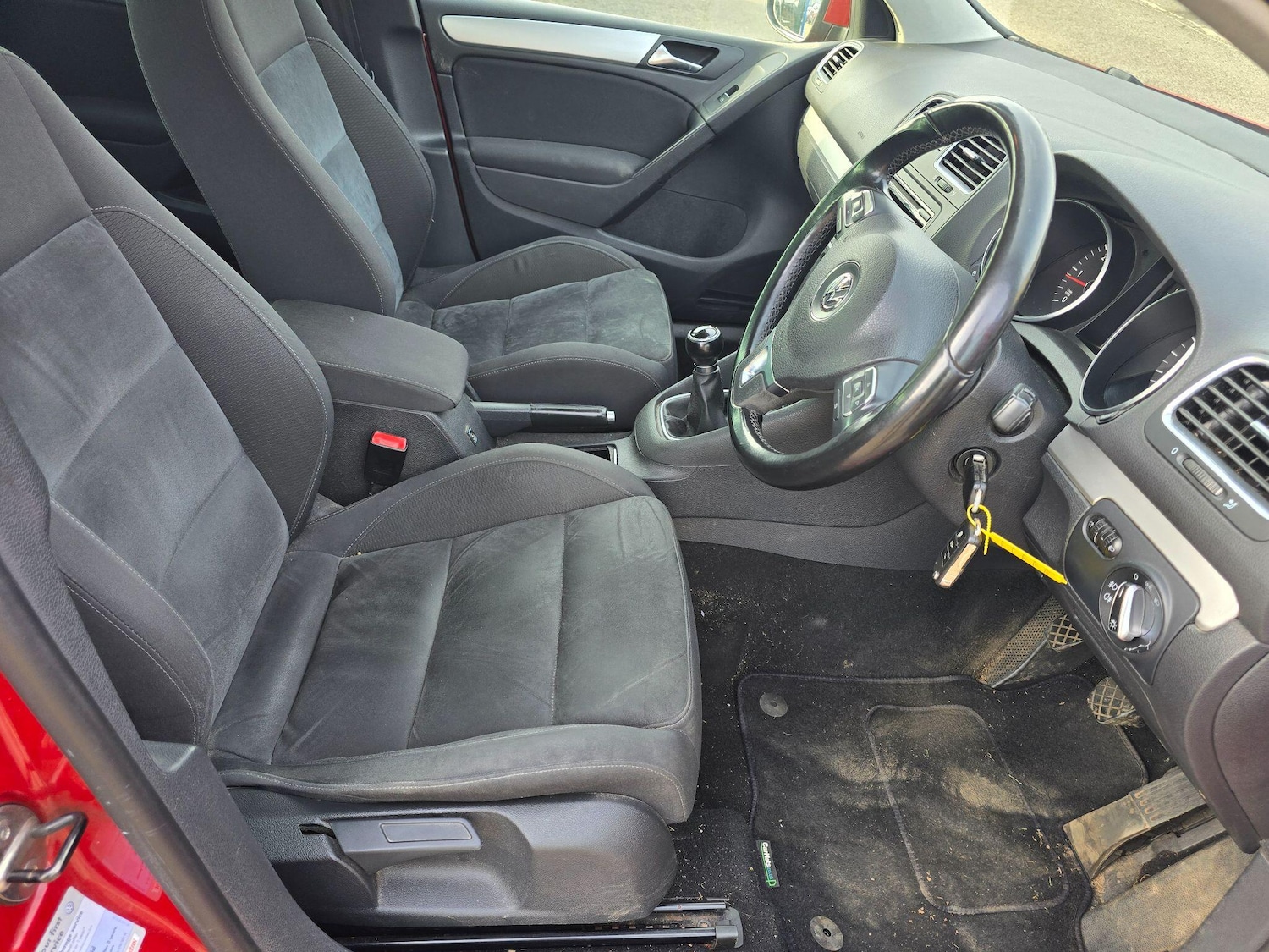 Used Volkswagen Golf 2010 for sale - 77970687: Photo 10