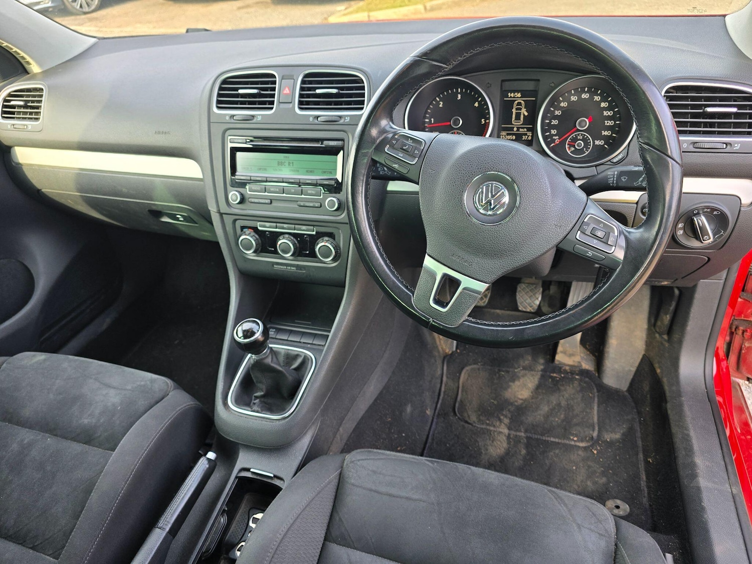Used Volkswagen Golf 2010 for sale - 77970687: Photo 11