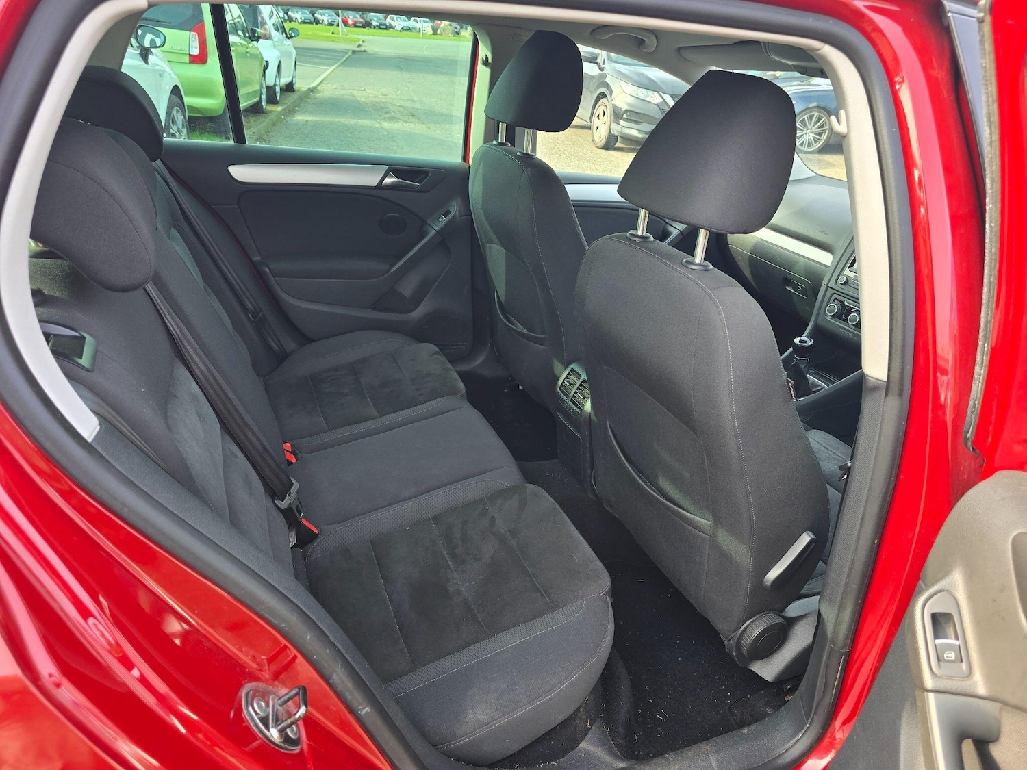 Used Volkswagen Golf 2010 for sale - 77970687: Photo 12