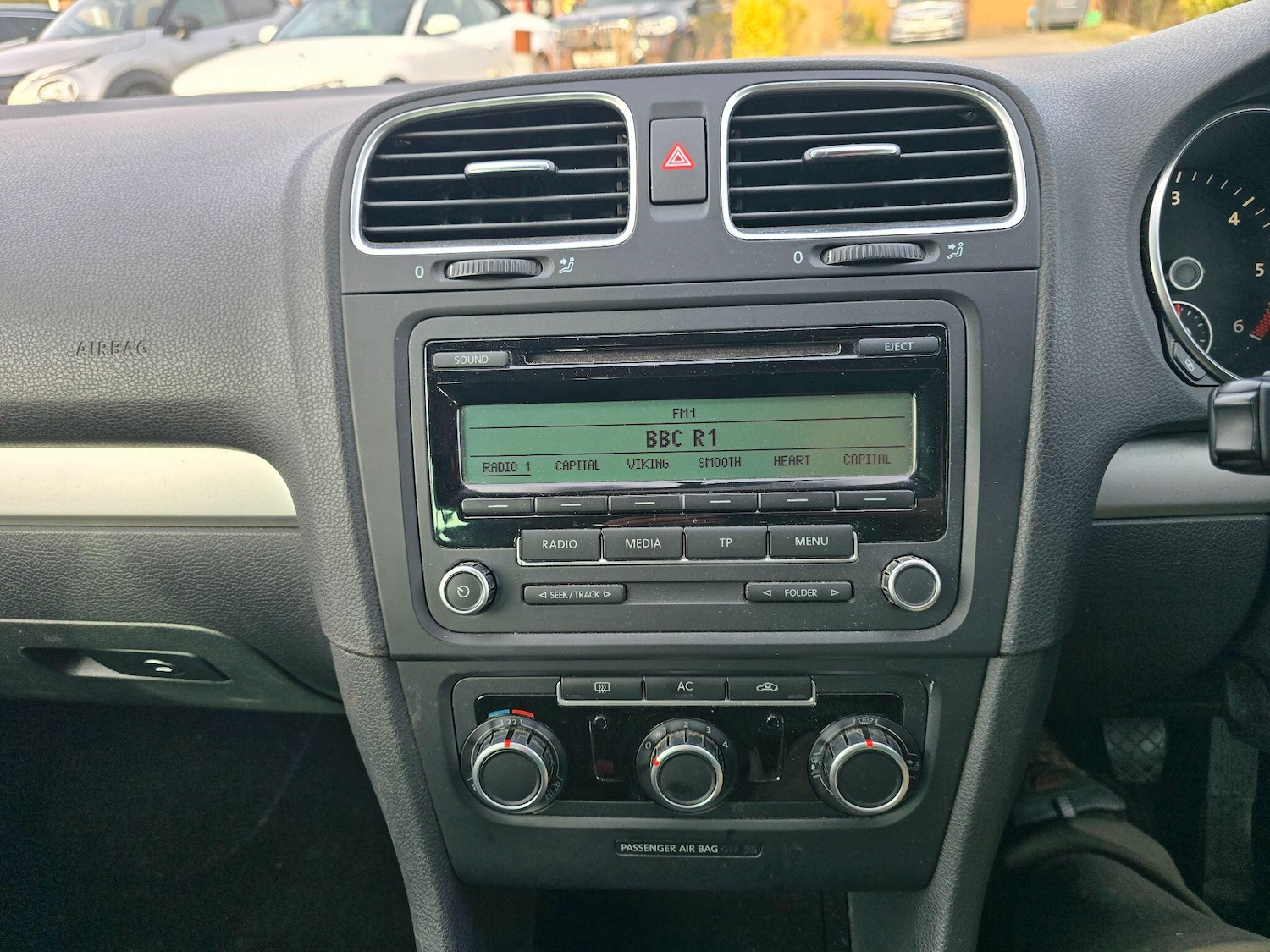 Used Volkswagen Golf 2010 for sale - 77970687: Photo 17