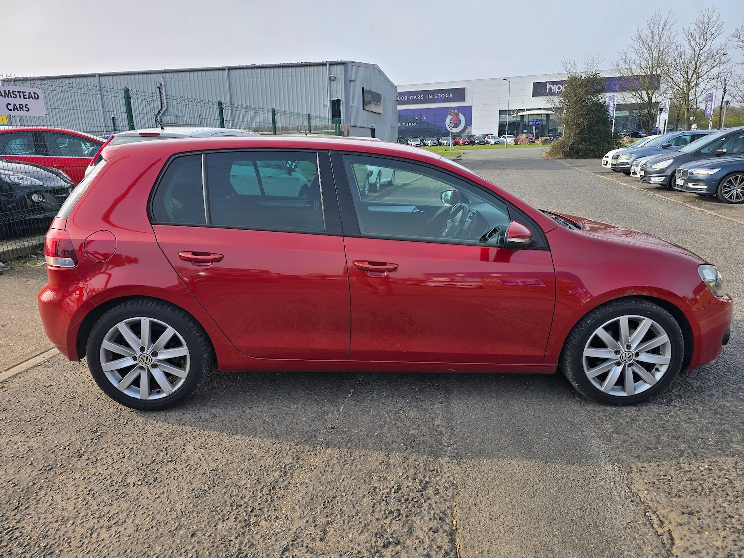 Used Volkswagen Golf 2010 for sale - 77970687: Photo 2