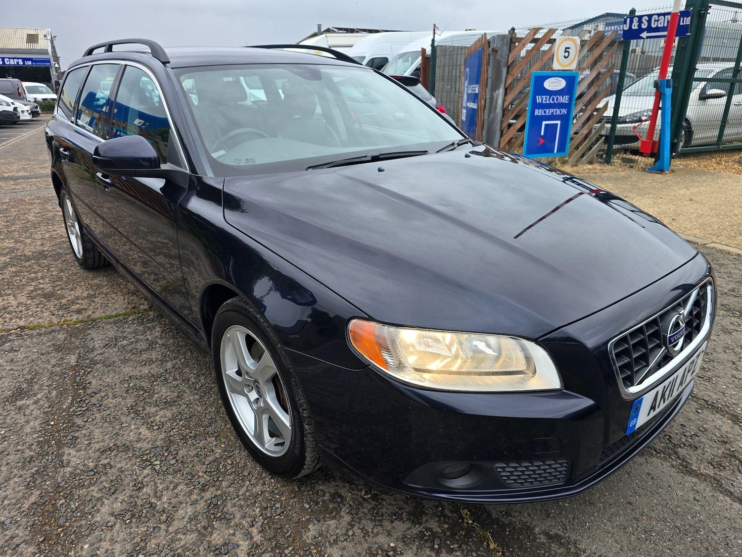 Used Volvo V70 2011 for sale - 76703701: Photo 1