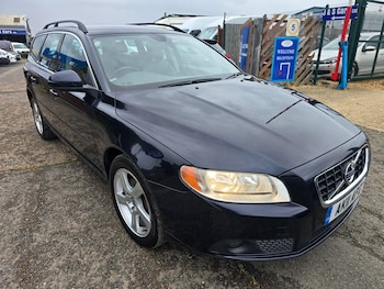 Used Volvo V70 2011 for sale - 76703701: Photo