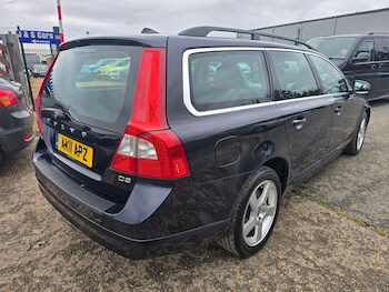 Used Volvo V70 2011 for sale - 76703701: Photo