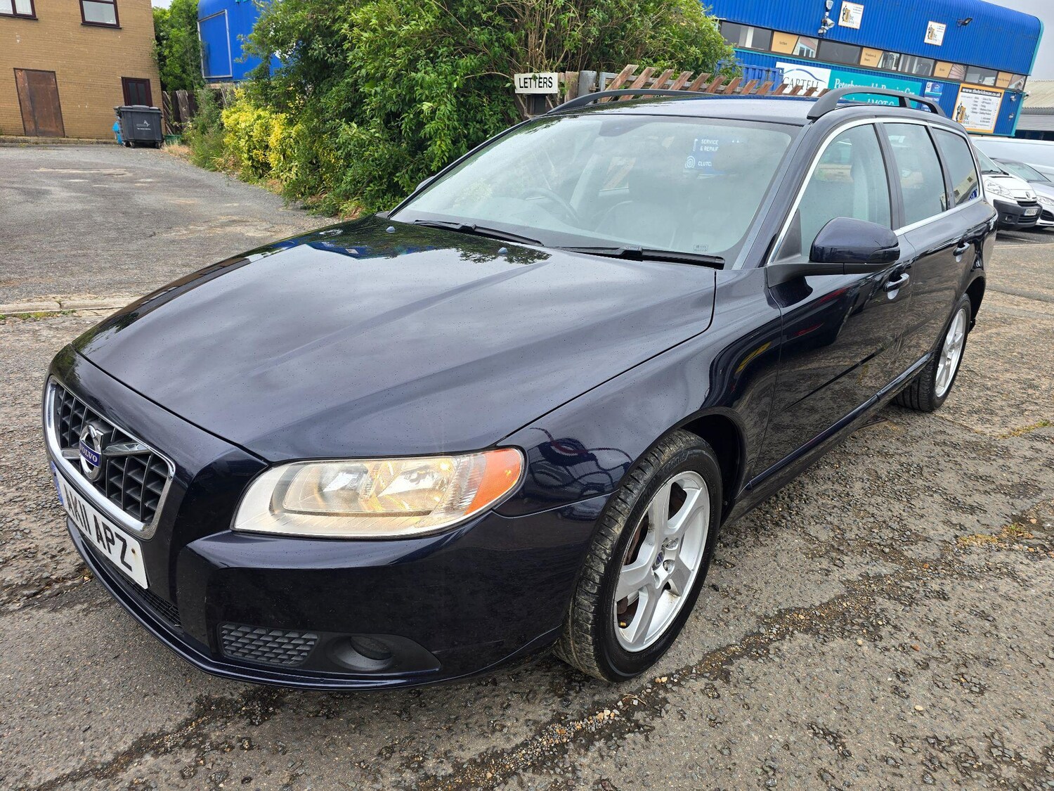 Used Volvo V70 2011 for sale - 76703701: Photo 9