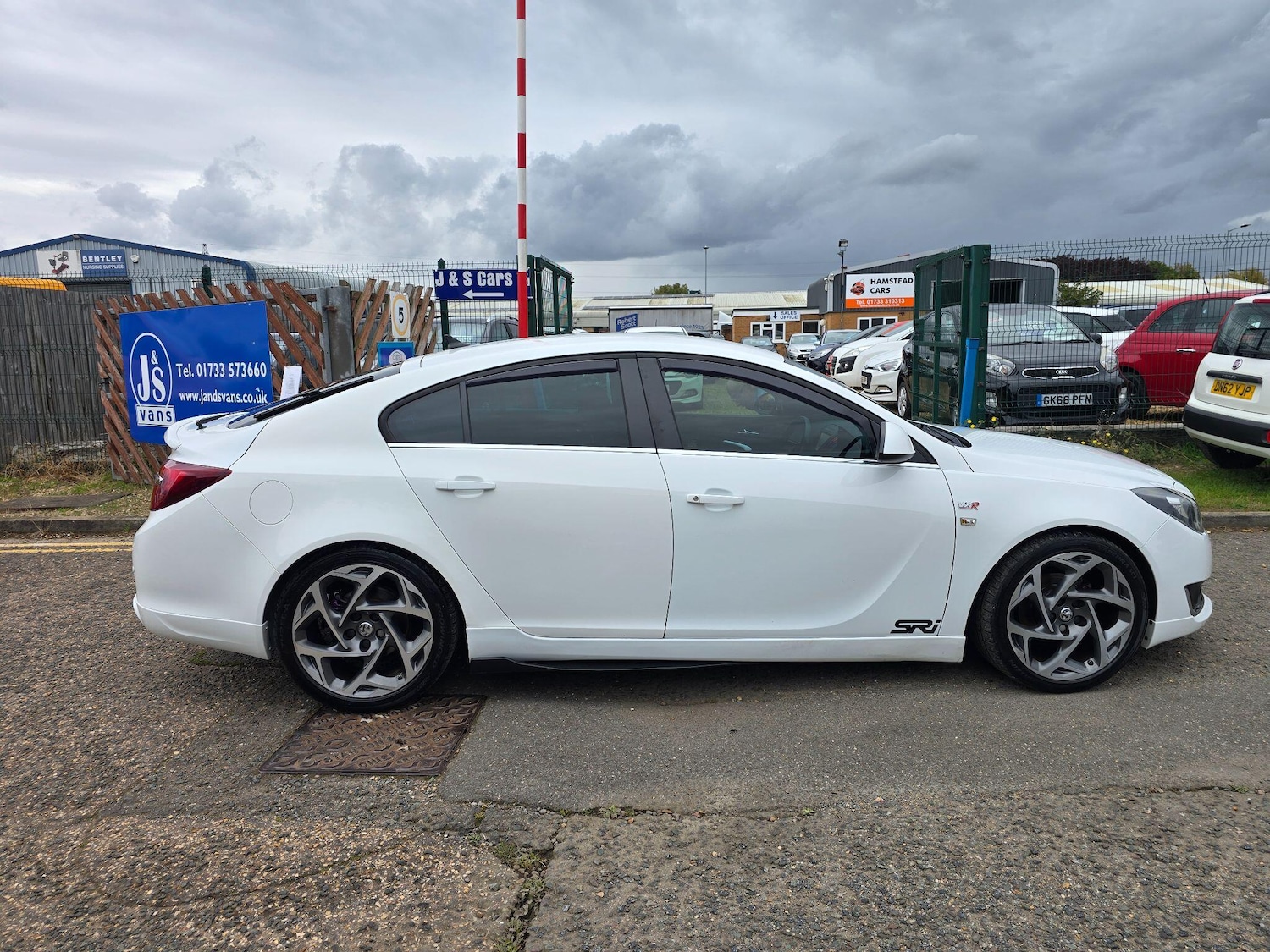 Used Vauxhall Insignia 2014 for sale - 76703675: Photo 2