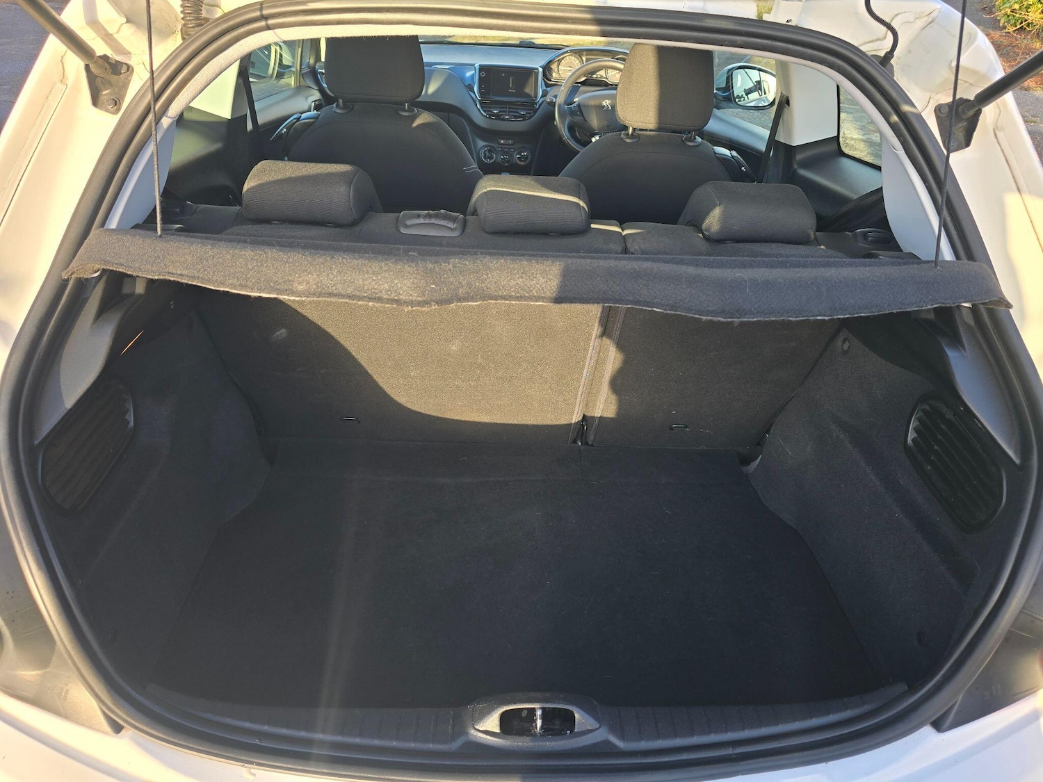 Used Peugeot 208 2016 for sale - 77174680: Photo 13