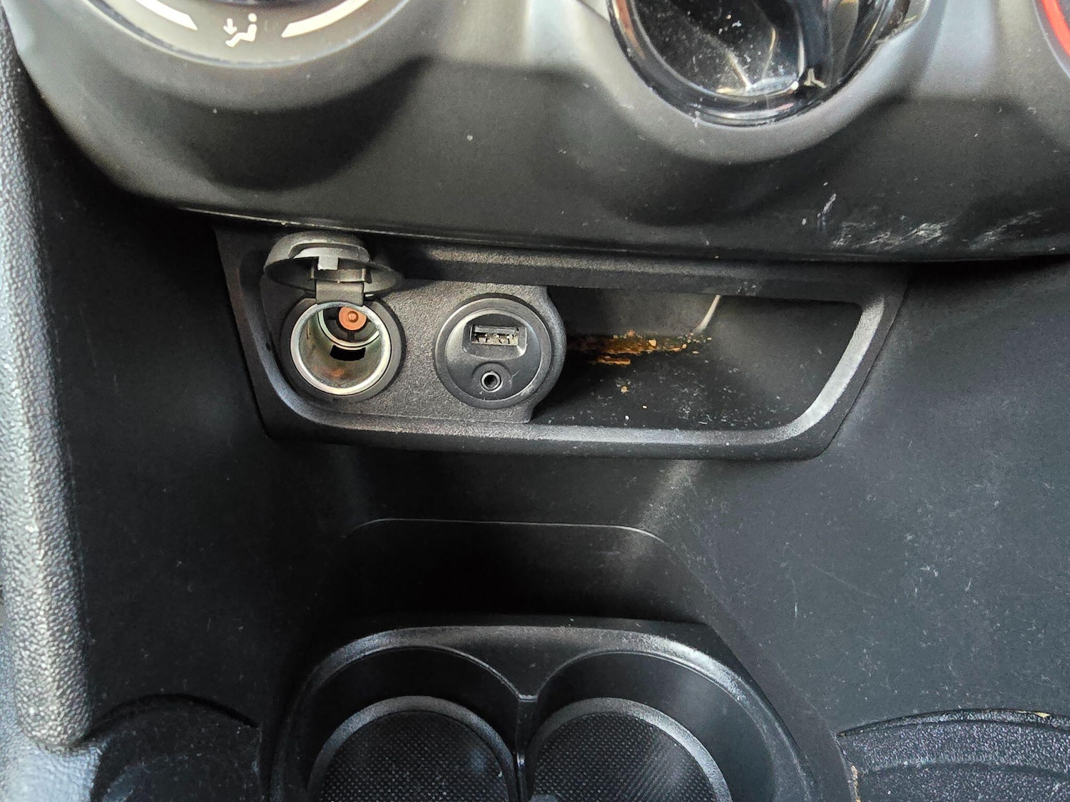 Used Peugeot 208 2016 for sale - 77174680: Photo 18