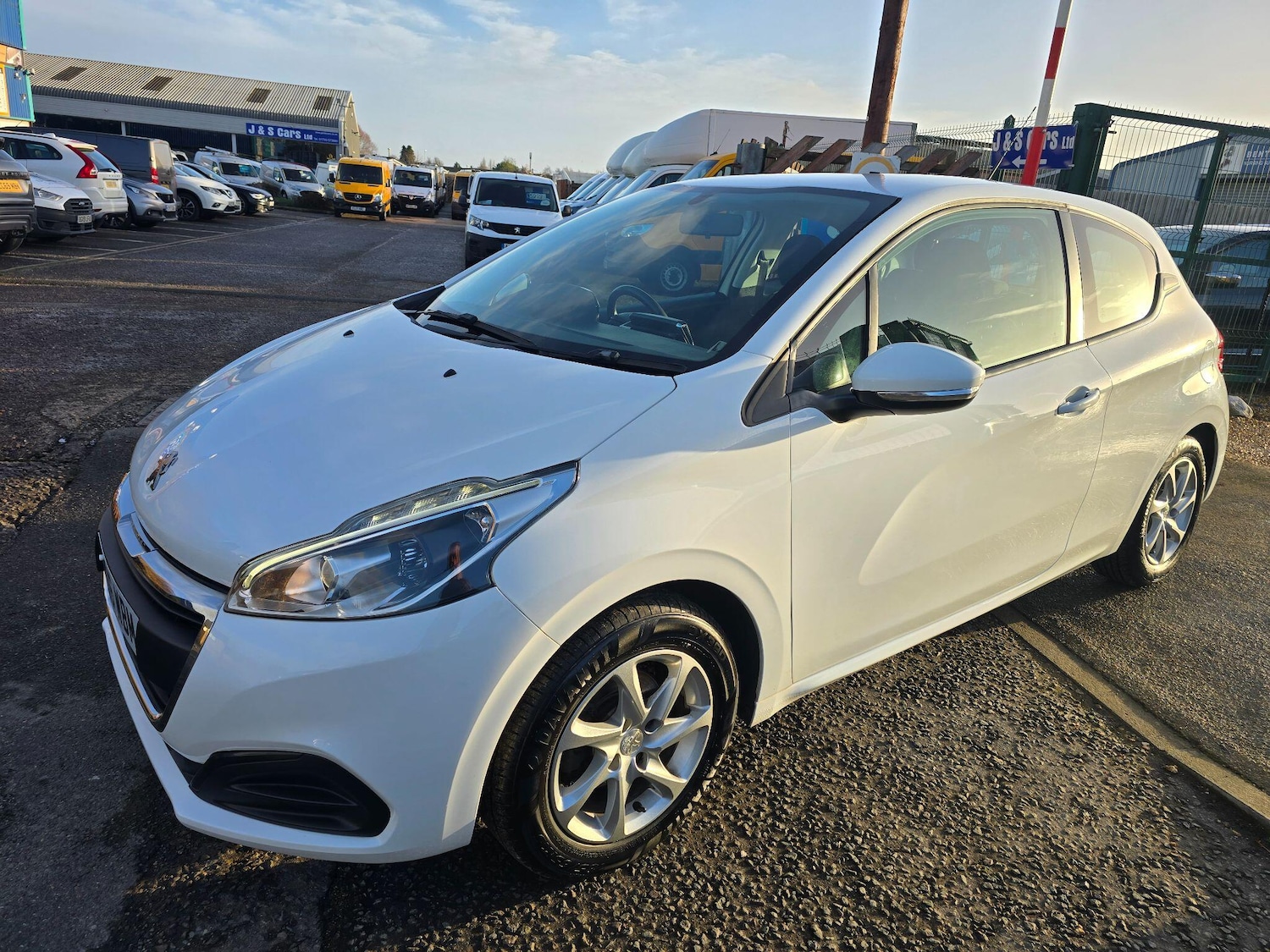 Used Peugeot 208 2016 for sale - 77174680: Photo 7