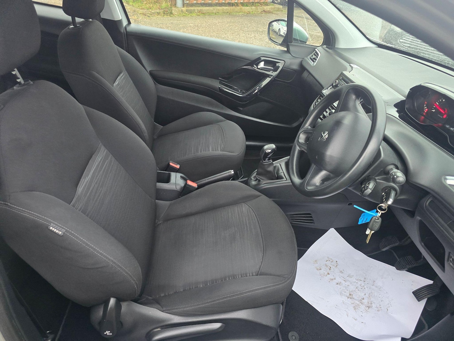 Used Peugeot 208 2012 for sale - 77441246: Photo 10