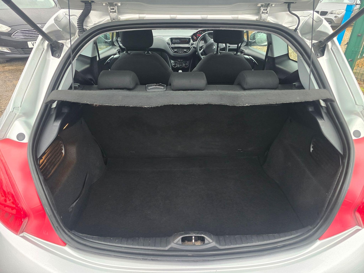 Used Peugeot 208 2012 for sale - 77441246: Photo 13