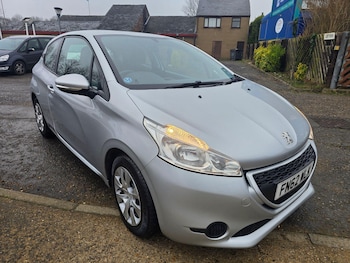 Used Peugeot 208 2012 for sale - 77441246: Photo