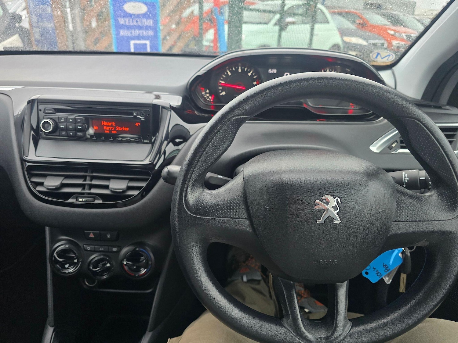 Used Peugeot 208 2012 for sale - 77441246: Photo 21