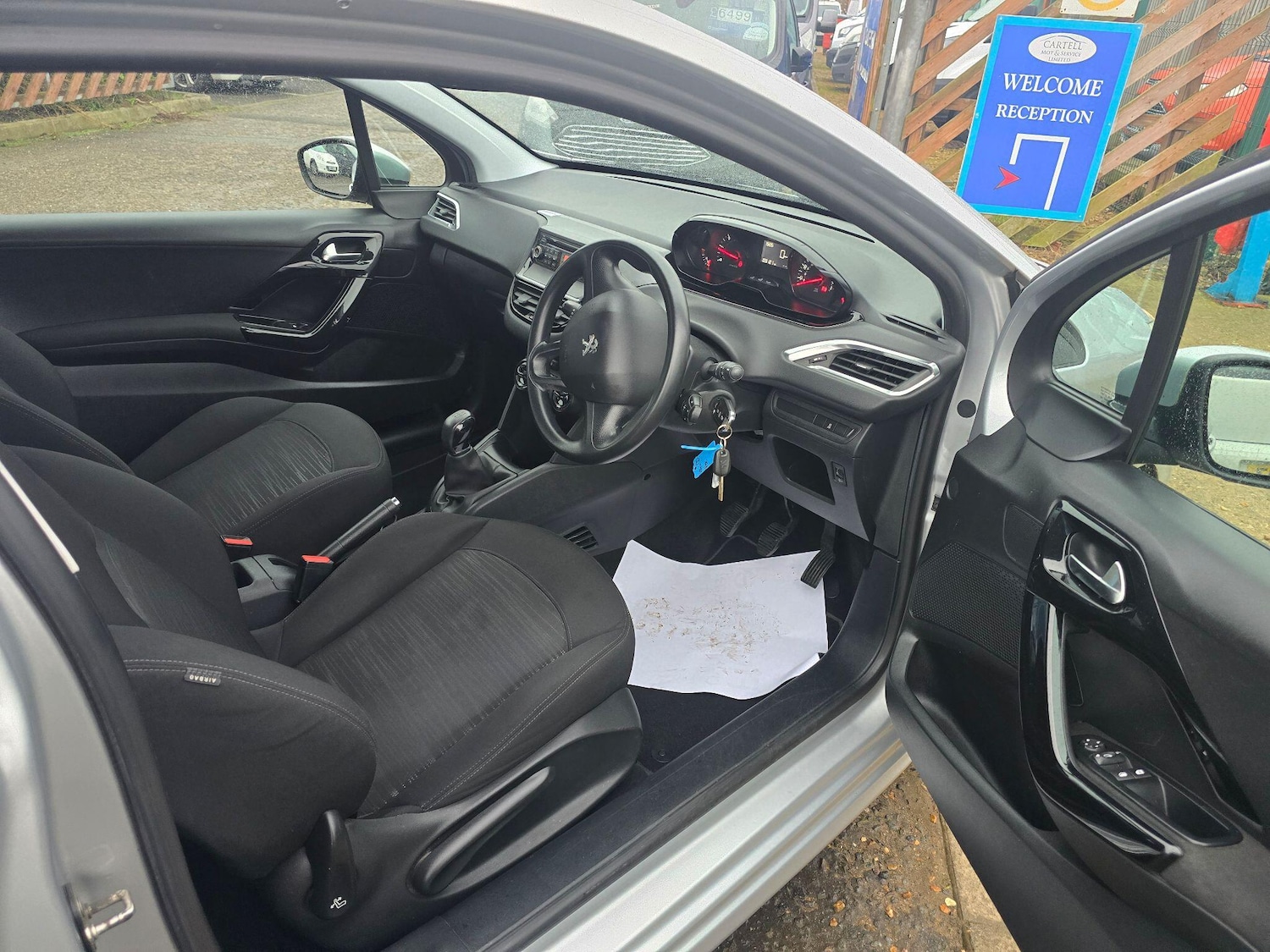 Used Peugeot 208 2012 for sale - 77441246: Photo 9