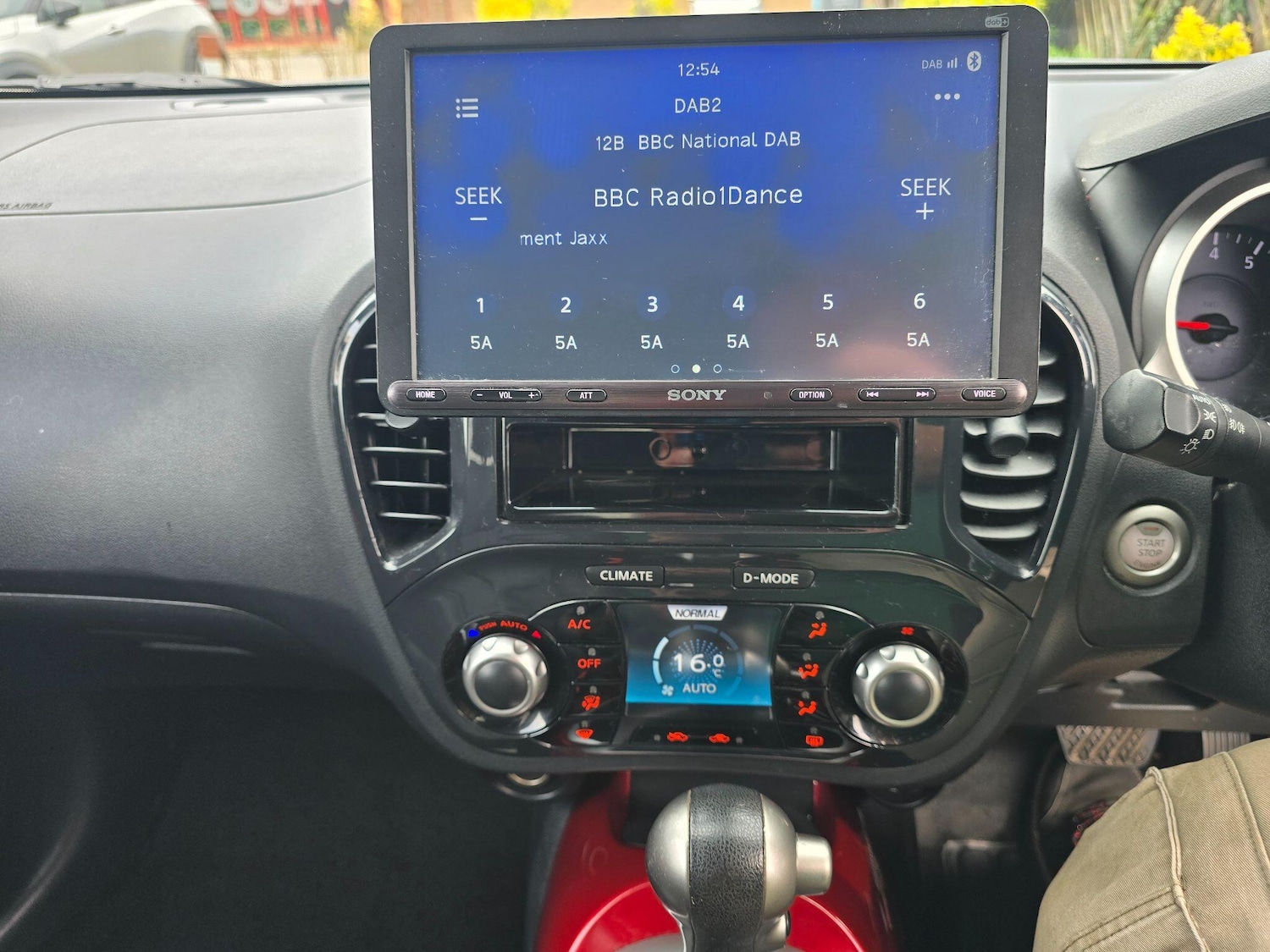 Used Nissan Juke 2012 for sale - 78185072: Photo 16