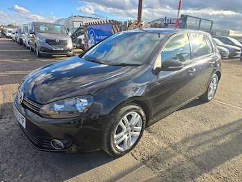 Used Volkswagen Golf 2009 for sale - 77839127: Photo