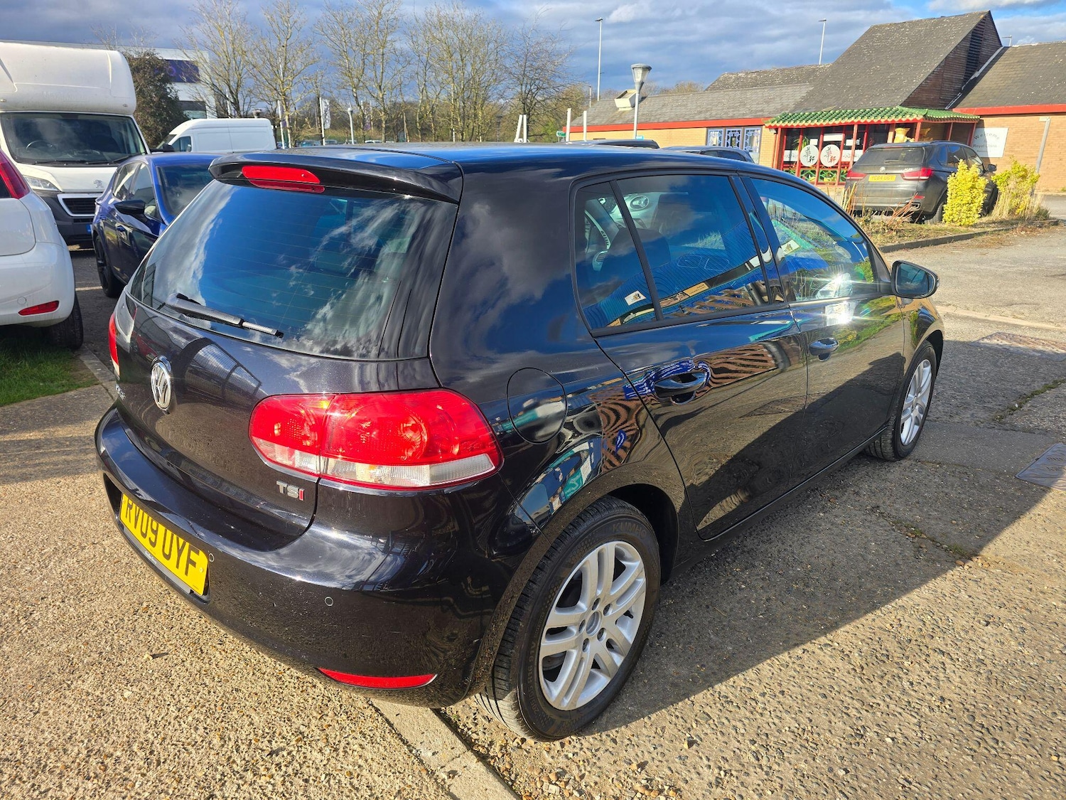Used Volkswagen Golf 2009 for sale - 77839127: Photo 4
