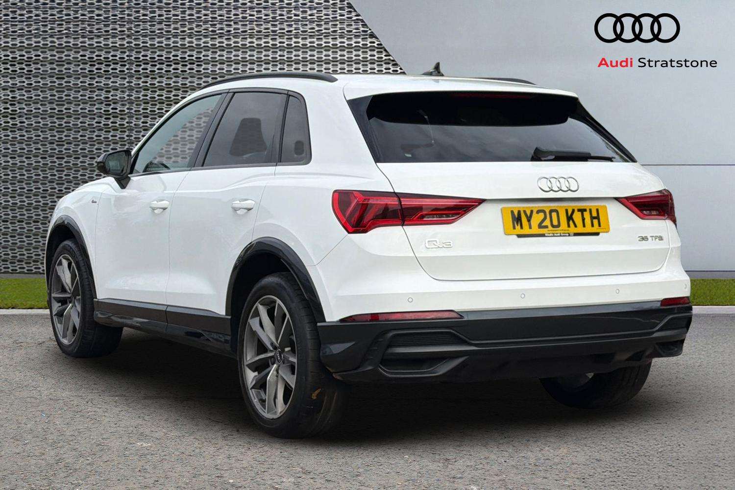 Used Audi Q3 2021 for sale - 76156053: Photo 3