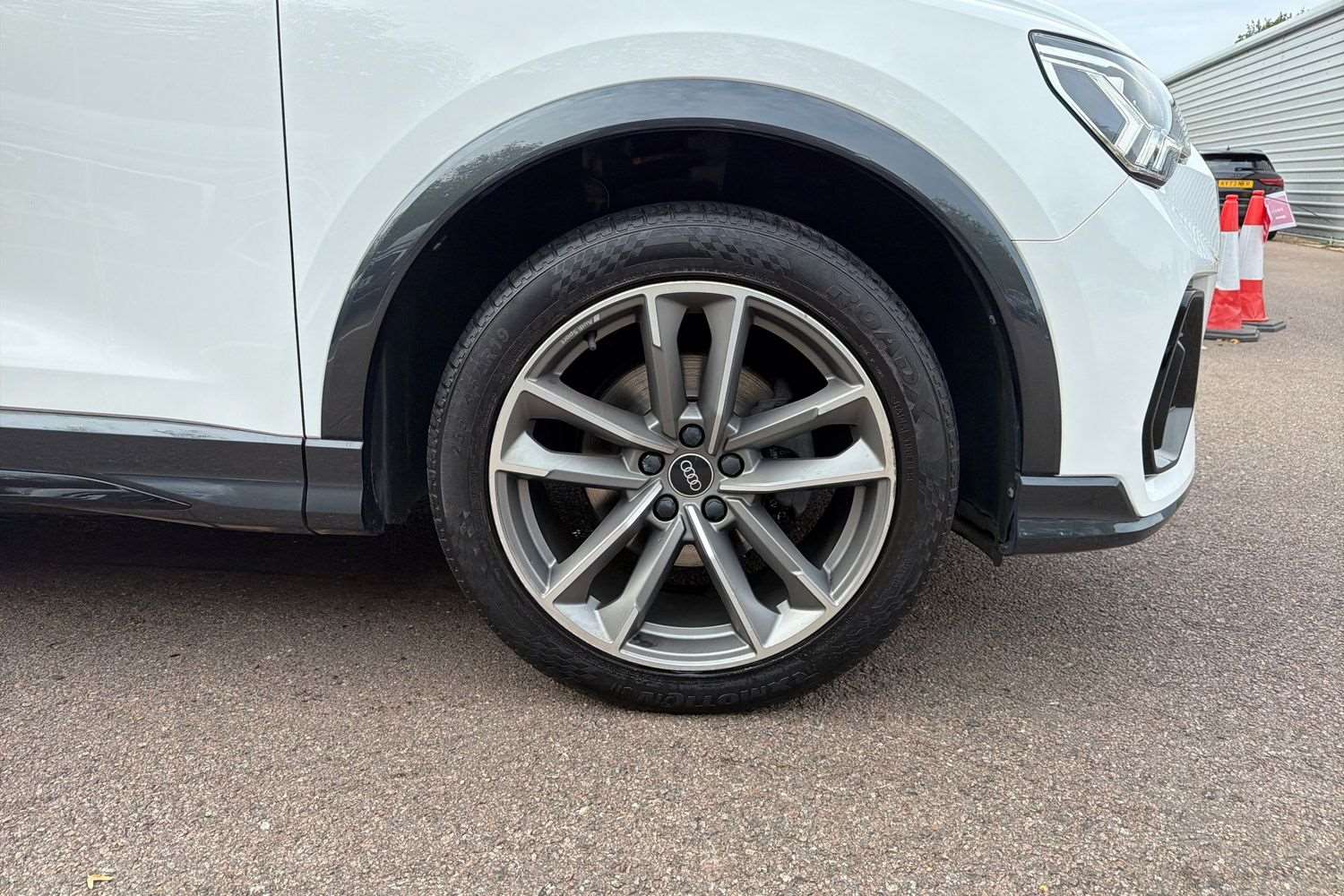 Used Audi Q3 2021 for sale - 76156053: Photo 5