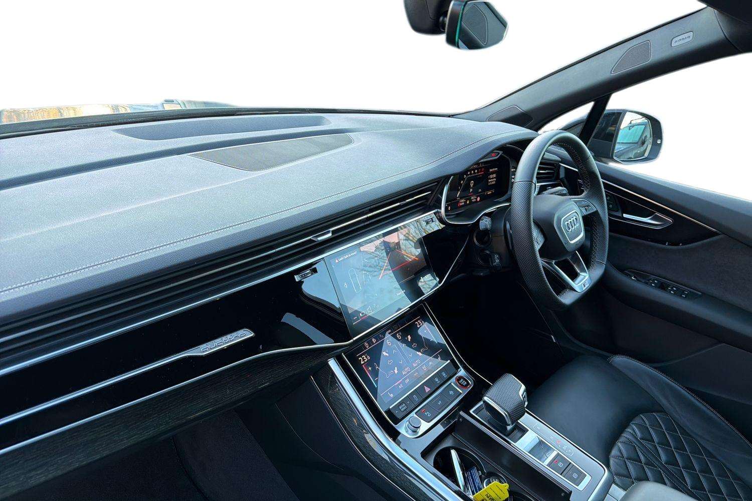 Used Audi Q7 2024 for sale - 76804758: Photo 2