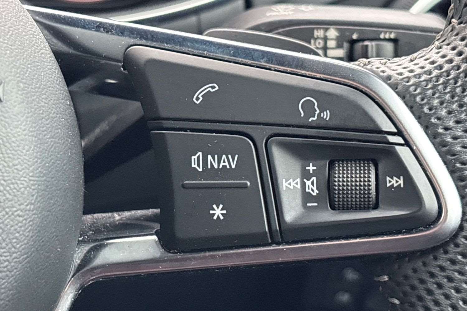 Used Audi TT 2023 for sale - 77894463: Photo 17