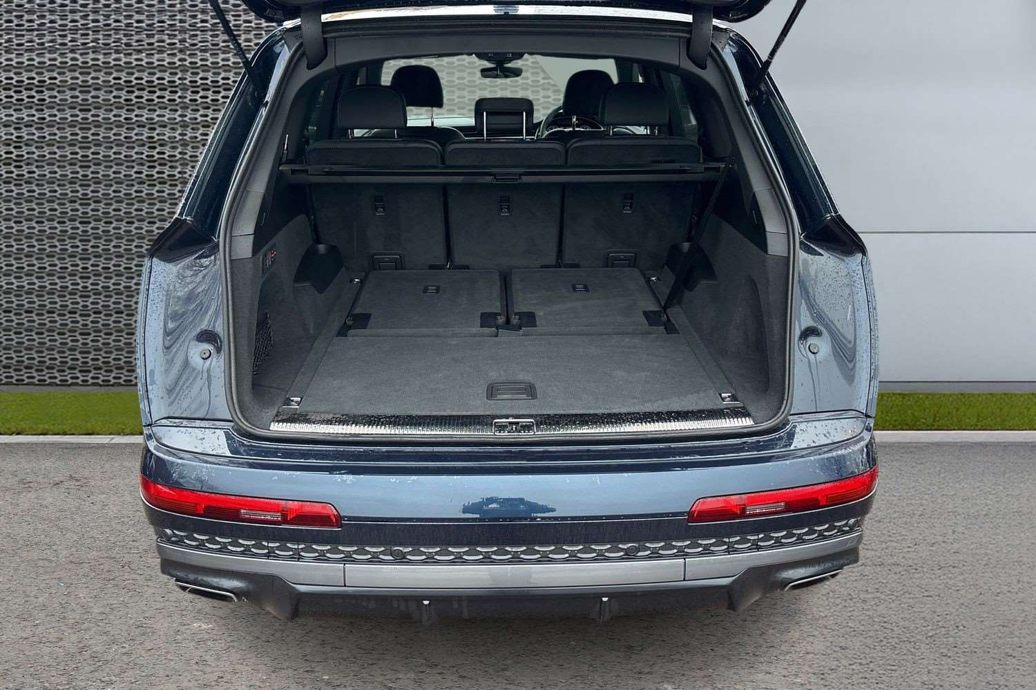 Used Audi Q7 2025 for sale - 76902415: Photo 13