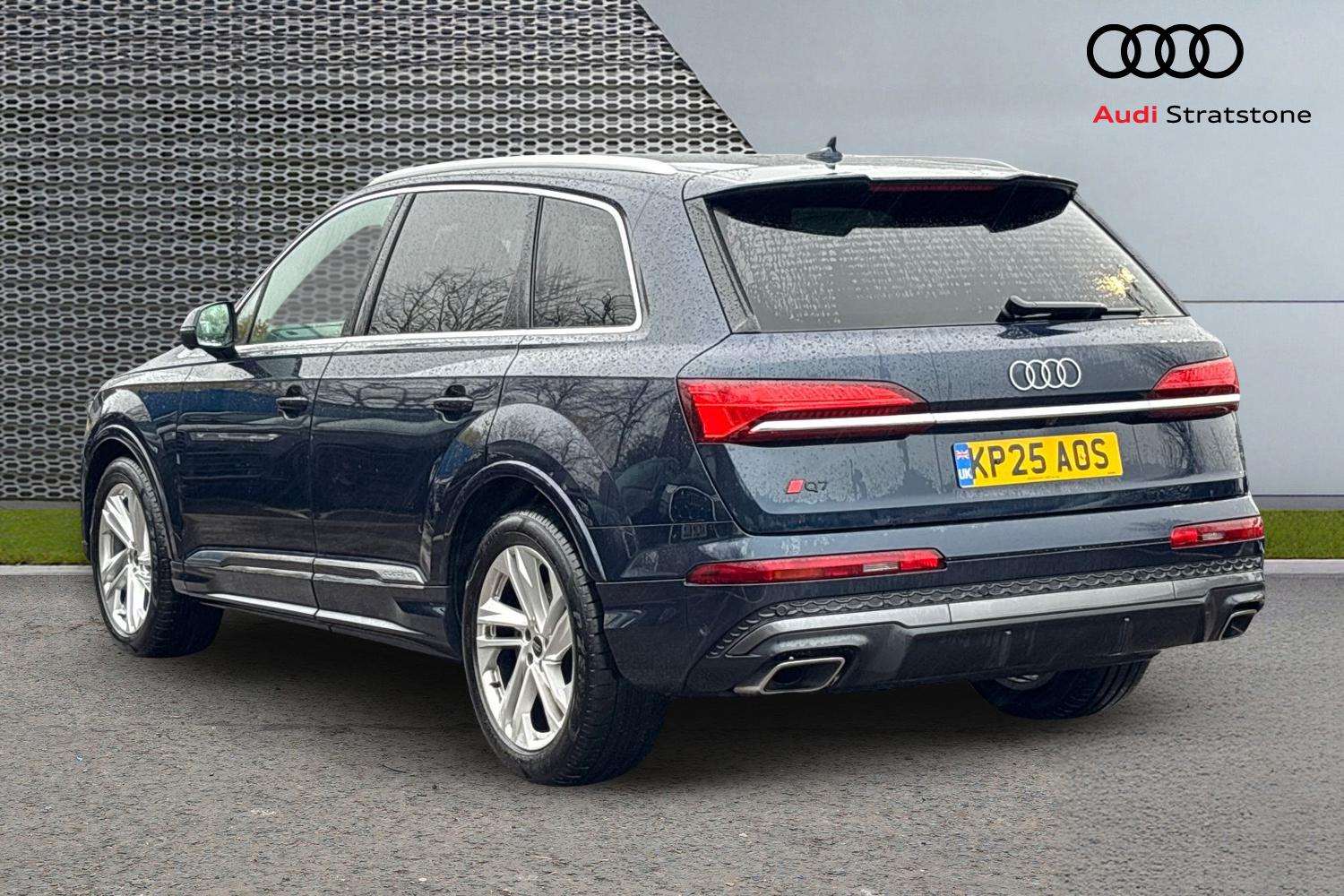 Used Audi Q7 2025 for sale - 76902415: Photo 3