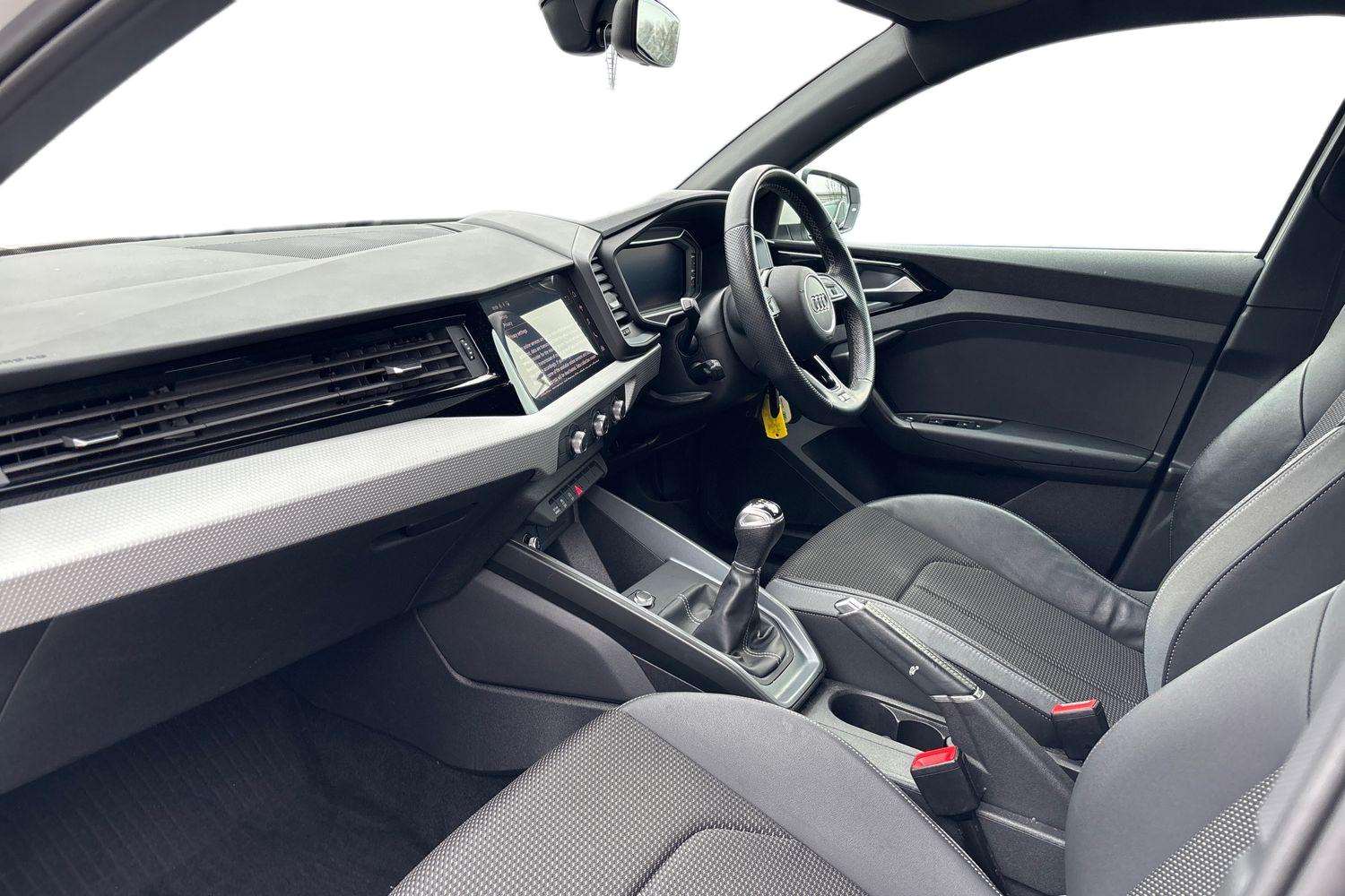 Used Audi A1 2023 for sale - 77044031: Photo 2