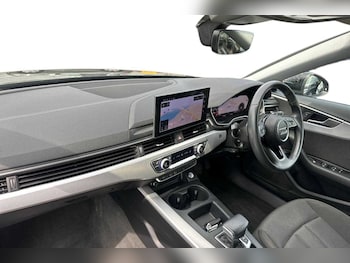 Used Audi A4 2019 for sale - 75535224: Photo