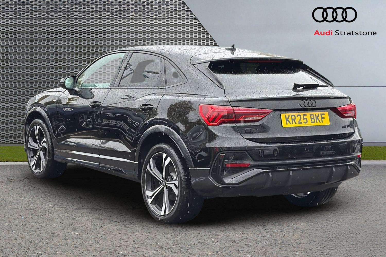 Used Audi Q3 2025 for sale - 76170054: Photo 3