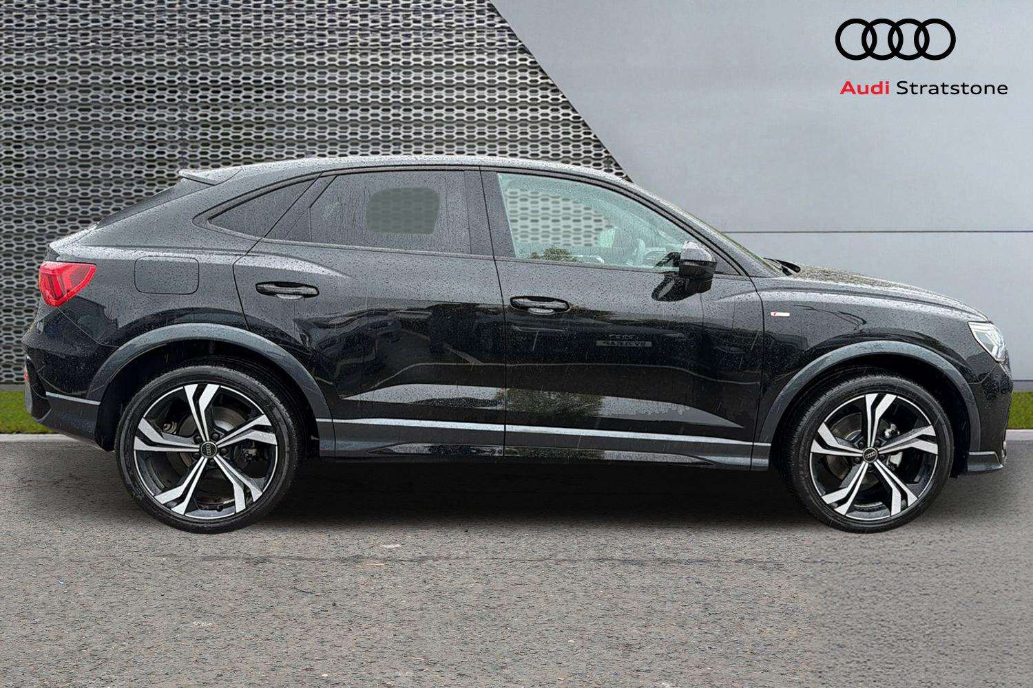 Used Audi Q3 2025 for sale - 76170054: Photo 4