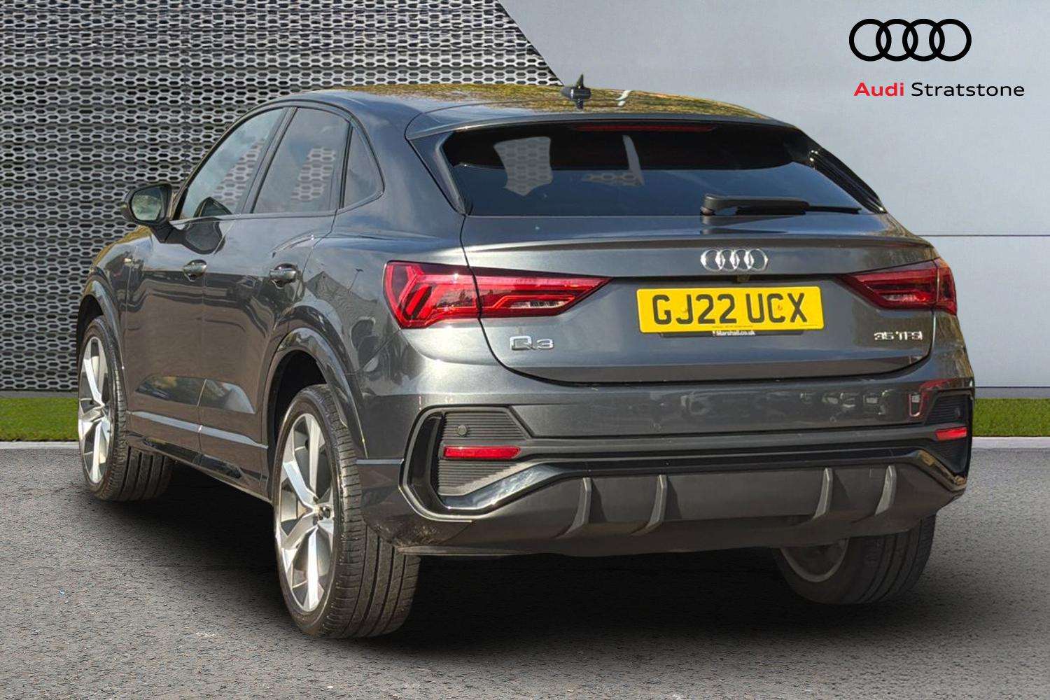Used Audi Q3 2022 for sale - 76156317: Photo 3