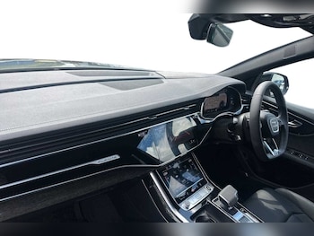 Used Audi Q8 2025 for sale - 77648893: Photo