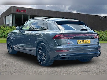 Used Audi Q8 2025 for sale - 77648893: Photo