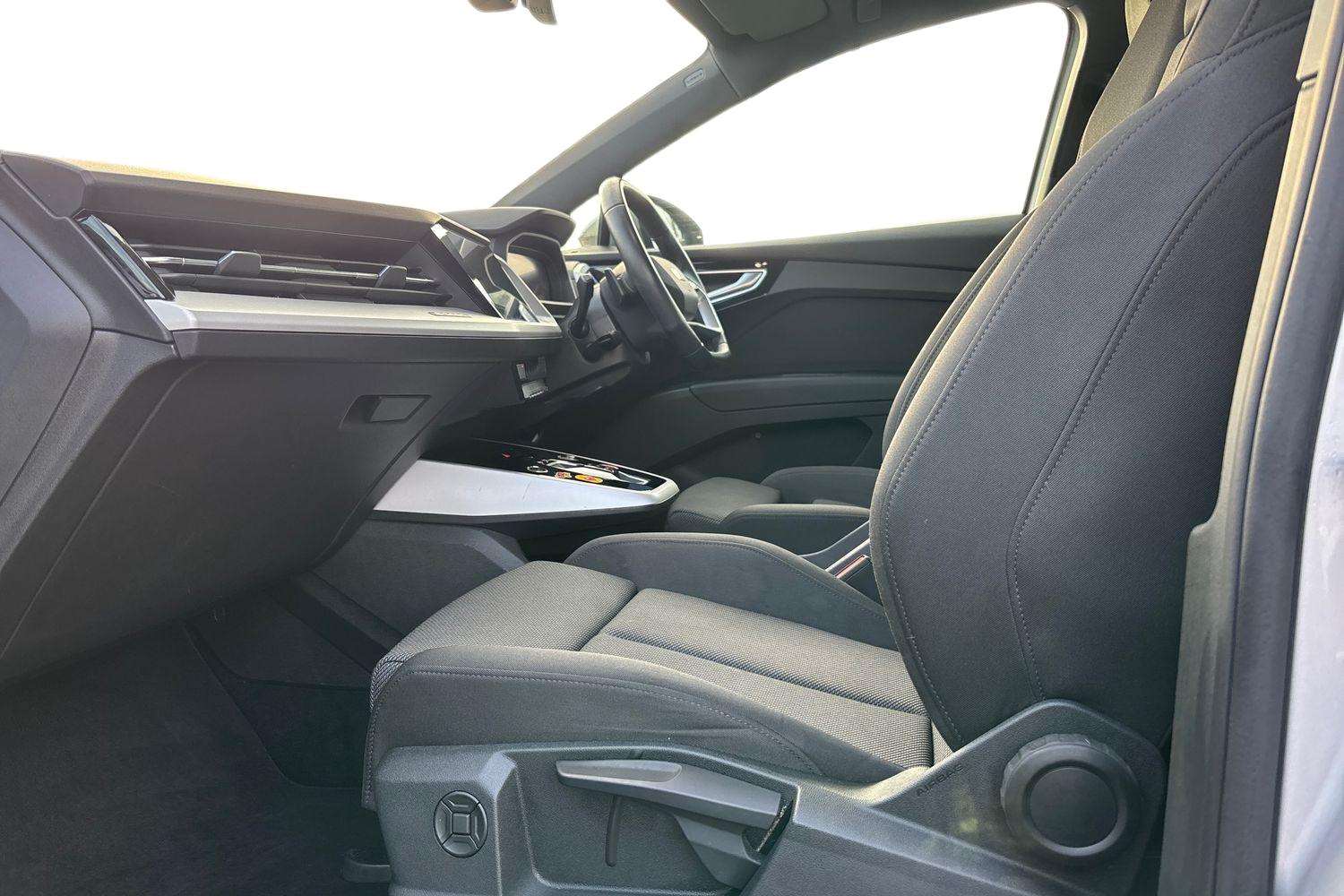 Used Audi Q4 e-tron 2023 for sale - 76624635: Photo 21