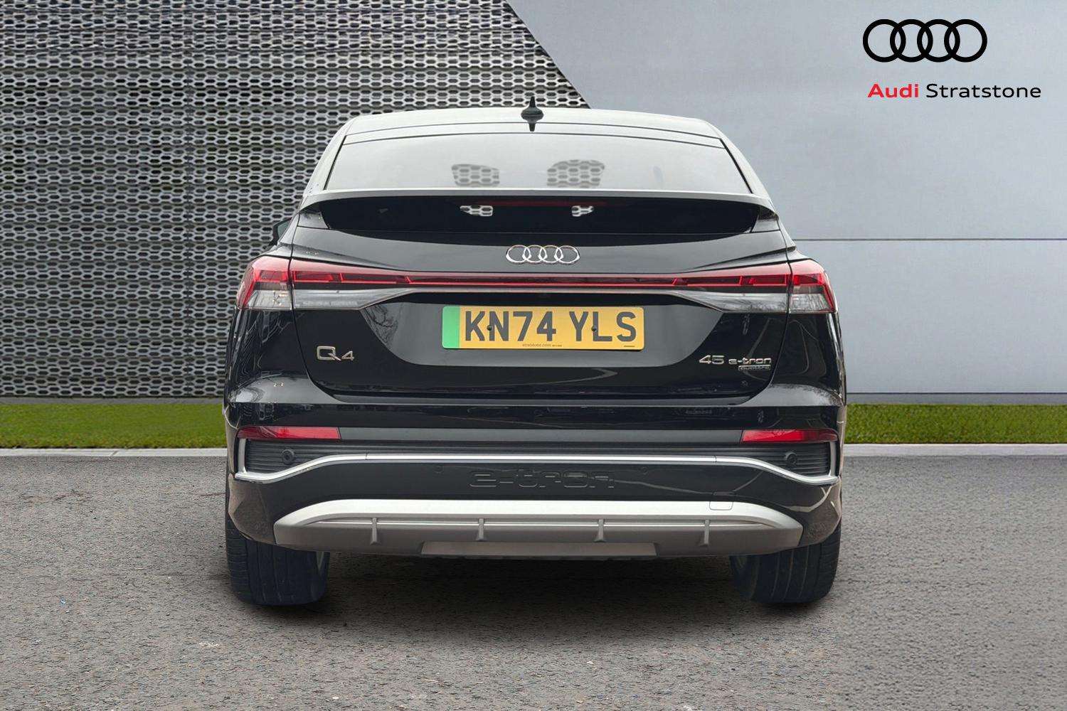 Used Audi Q4 e-tron 2024 for sale - 77044175: Photo 7