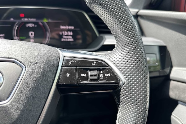 Used Audi e-tron 2021 for sale - 75260069: Photo 30