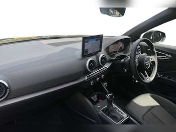Used Audi Q2 2025 for sale - 76156199: Photo 2
