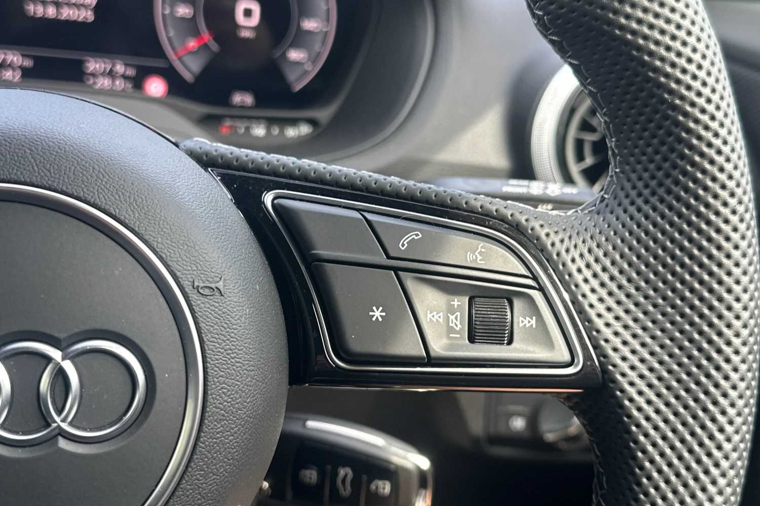 Used Audi Q2 2025 for sale - 76156199: Photo 30
