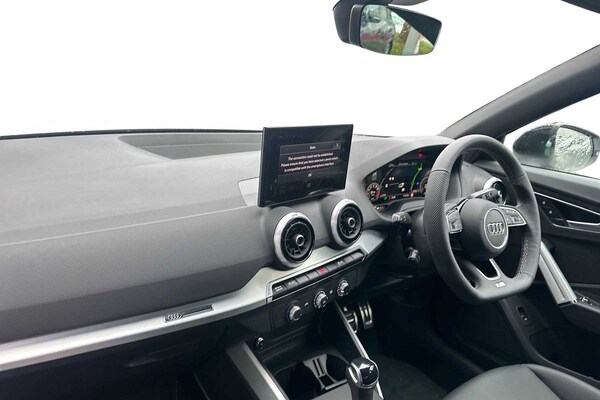 Used Audi Q2 2024 for sale - 74717101: Photo 2