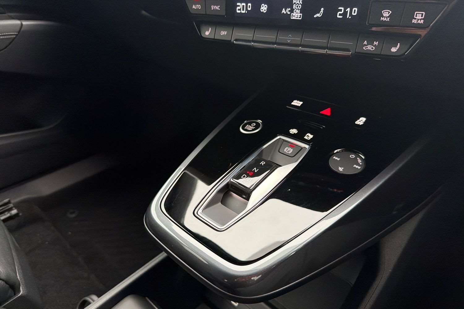 Used Audi Q4 e-tron 2025 for sale - 76401412: Photo 15