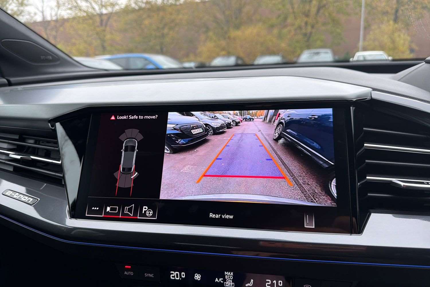 Used Audi Q4 e-tron 2025 for sale - 76401412: Photo 26