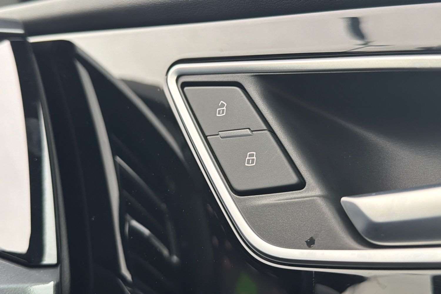 Used Audi Q4 e-tron 2025 for sale - 76401412: Photo 35