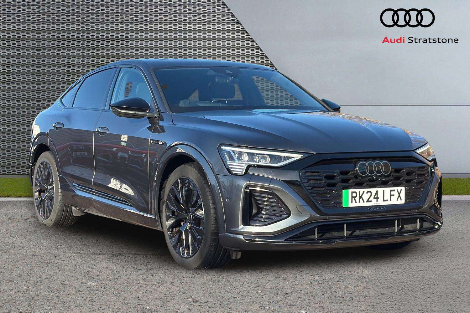 Used Audi Q8 2024 for sale - 76789436: Photo 1