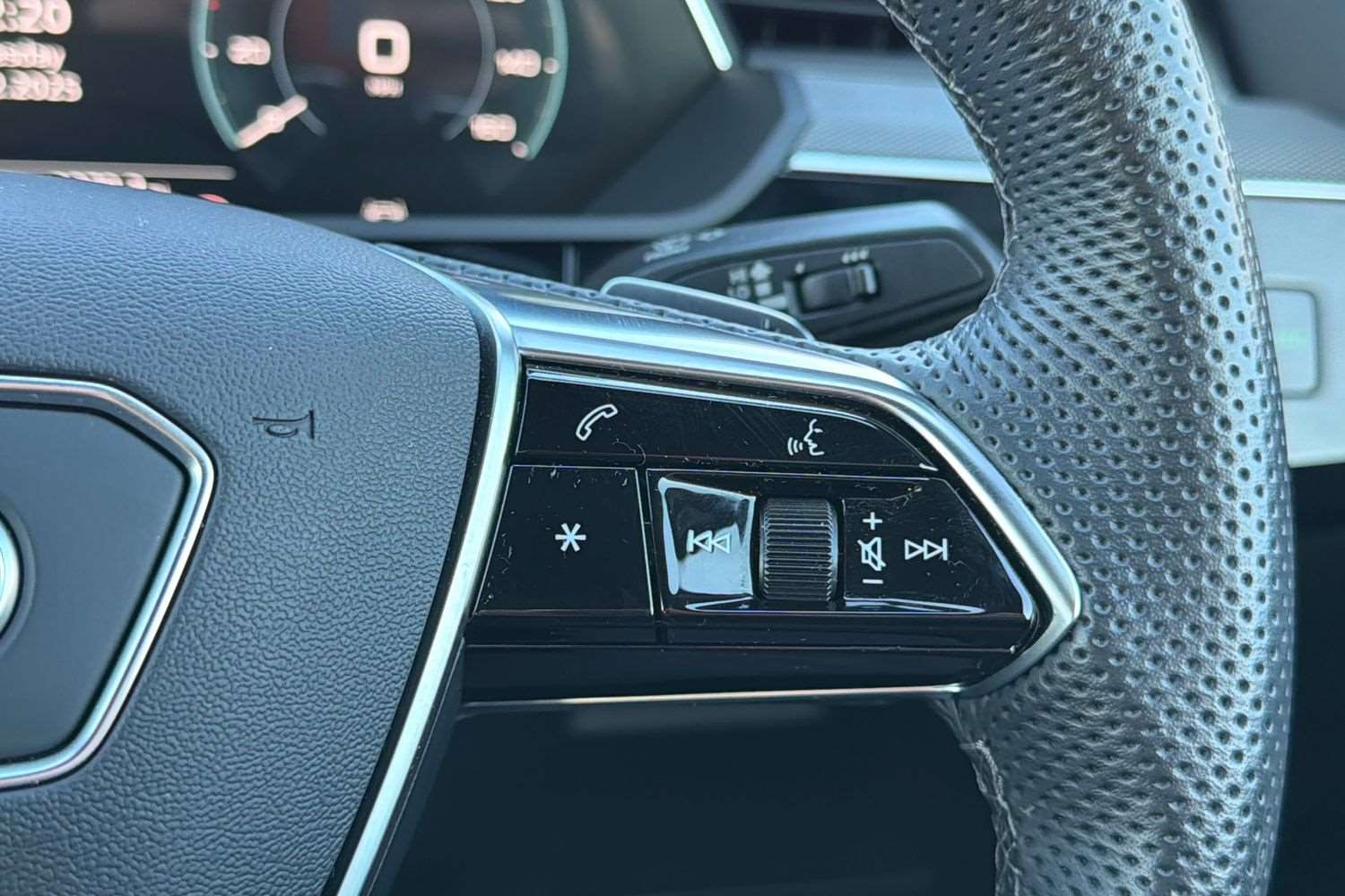 Used Audi Q8 2024 for sale - 76789436: Photo 17